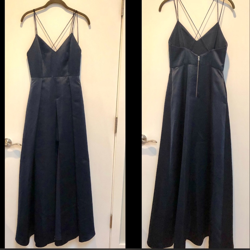 Alice & Olivia Marilla Strappy gown